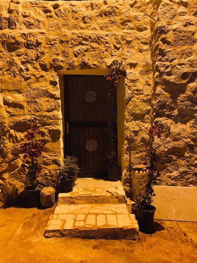 Ain Sett Apartment Karak Exterior photo